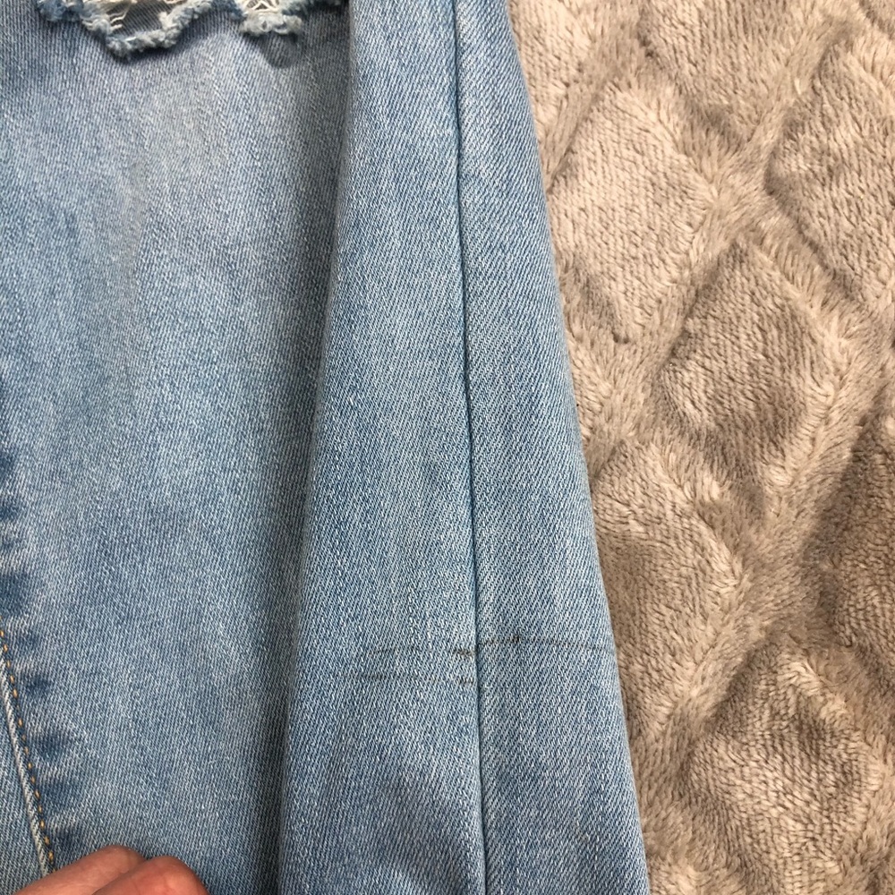 Universal Thread High-Rise Light Wash Jeggings - Picture 4 of 7